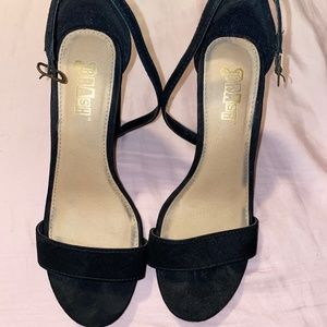Open toe block heels